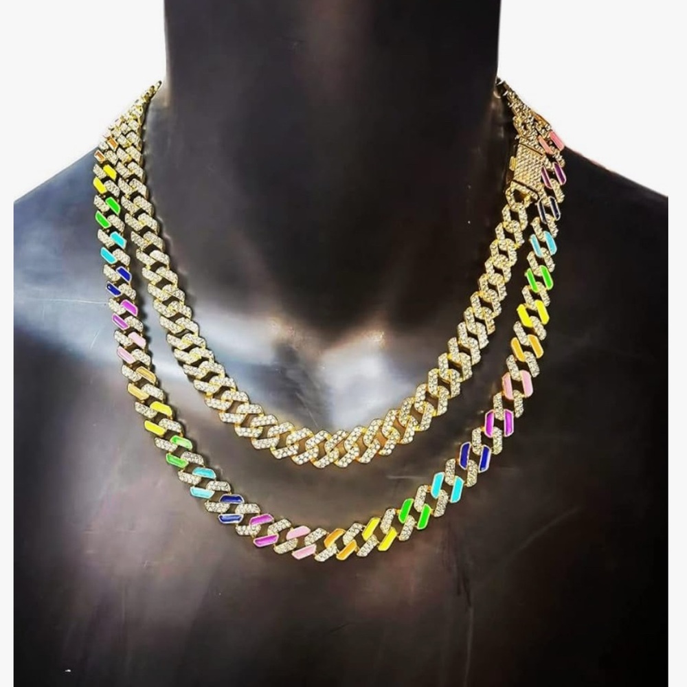 Elegant Multicolor Gold Necklace